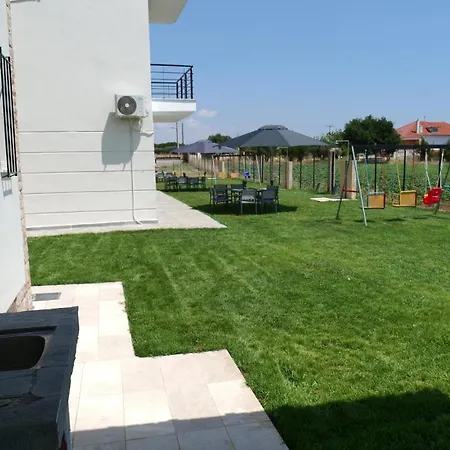 Villa Mythic