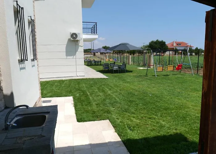 Villa Mythic